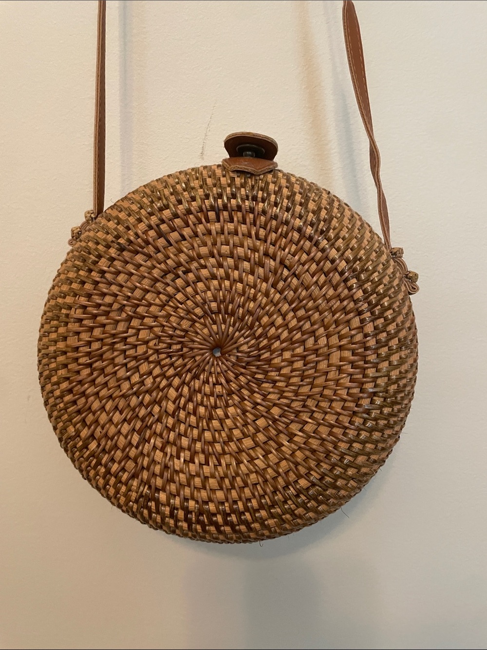 Round Woven Crossbody Bag in Brown